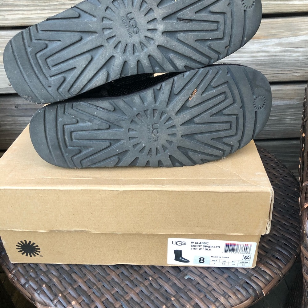 Black Ugg Classic Short Sparkle - Picture 10 of 10